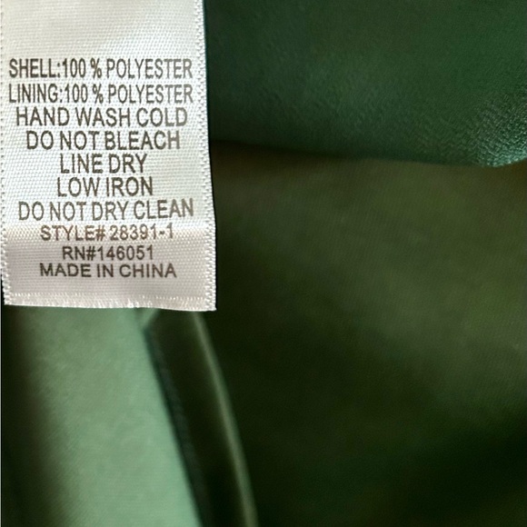 ANTHROPOLOGIE MONTEAU LOS ANGELES Ruffle Elbow Length Blouse Green M ✨LIKE NEW✨ - Picture 10 of 10